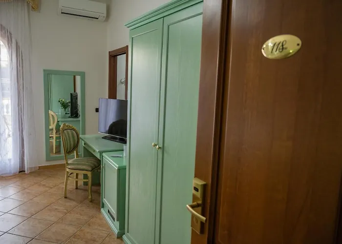 Le Zagare Relais & جرانانو