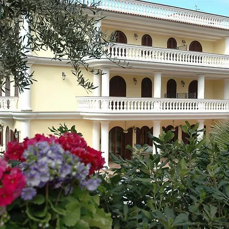 Le Zagare Relais & 4*