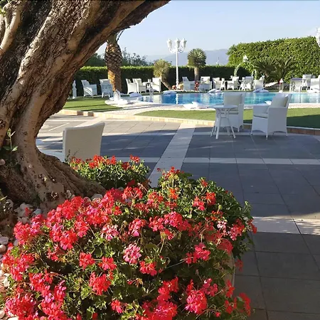 Le Zagare Relais & גראגנאנו